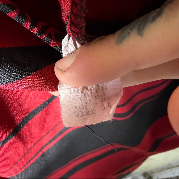 Vintage 90s Grungy WhimsiGoth Rose Dress Black and Red Size 14 - Picture 7 of 7